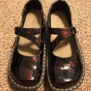 INGARO Women’s 9M. UNIQUE PATTERN!